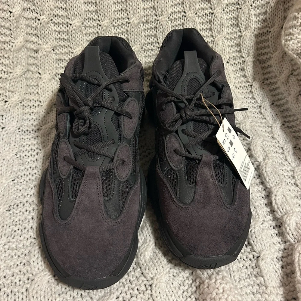 Yeezy Men's Black and Gray Sneakers - Picture 1 of 6